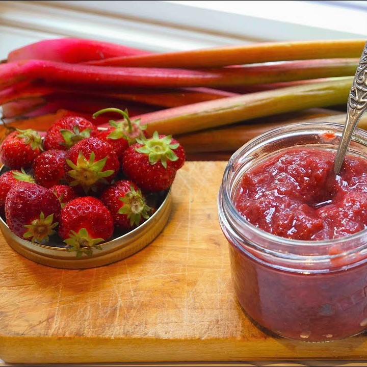 Confiture fraise et rhubarbe